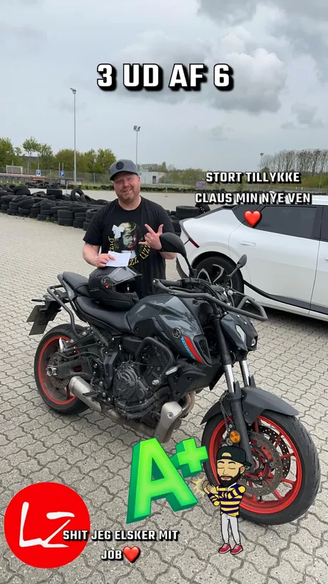 MC-elev har bestået køreprøven hos LZ Køreskole